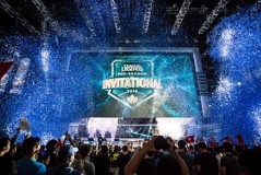 数字化时代下“锋芒难冕”：网络流行语与当代语境解析