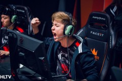 因技术暂停一小时，选手重返赛场后手感全无引热议